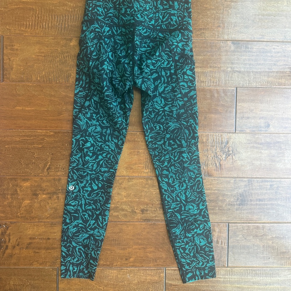 Lululemon fast and free size 4 leggings